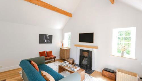 Beautiful 3BD Thatched Stone Cottage Kettering - Photo 2