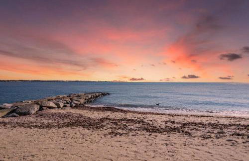 Cozy apartment, private beach & jacuzzi - Foto 15