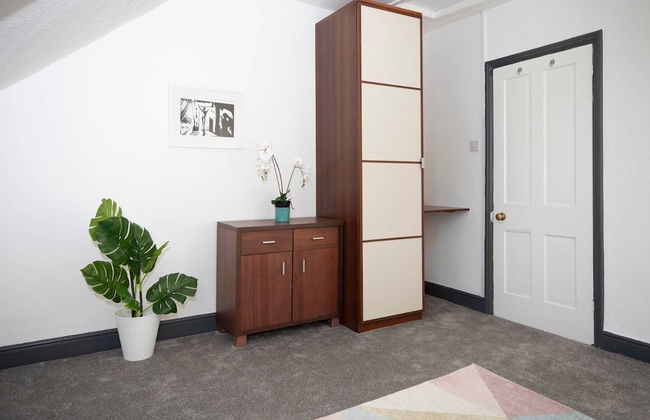 Arthouse Lovely Spacious 5 bed house - Foto 4