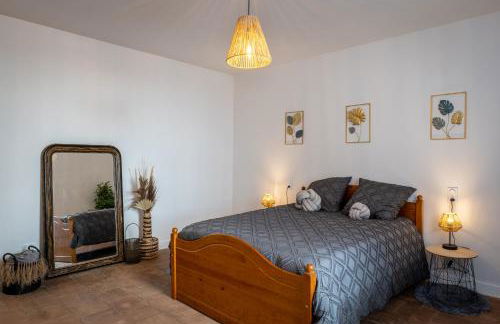 Au Paradis Des Anges maison de village climatisé avec jardin - Foto 33