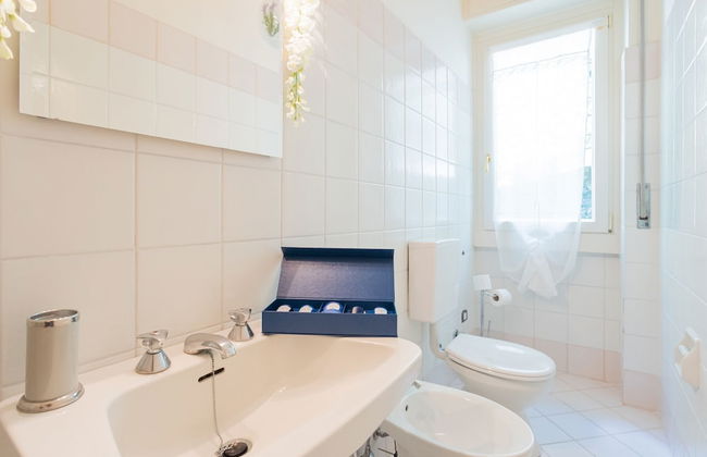 Villa Bianca - Front Lake Pool - Foto 53