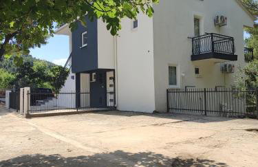 Apartments Glibić - Photo 26