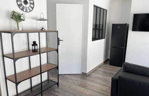 017 CHIC & COSY F2 53m2 HYPERCENTRE WIFI SMART TV NETFLIX - Foto 34