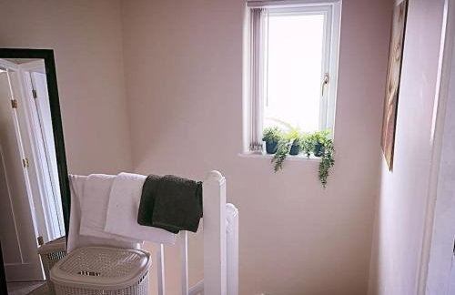 The Serene Stays - 3 Bed Home in Oldham Manchester - Foto 8