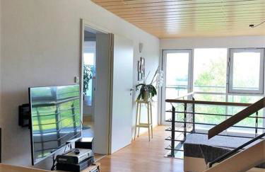 Tolle große Wohnung mit Kamin und Terrasse - Foto 8