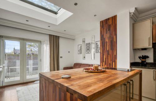 4 Bedroom House in Chiswick- Elegance & Serenity - Foto 5