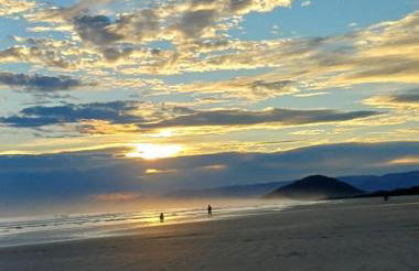 Chácara a 450mt da Praia Boracéia piscina infantil e outra adulto - Foto 3