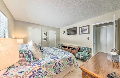 Scenic Hideaway with Deck and Grill about 6 Mi to Ruidoso! - Foto 16