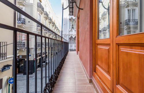 Travel Habitat Plaza de la Virgen - Photo 18