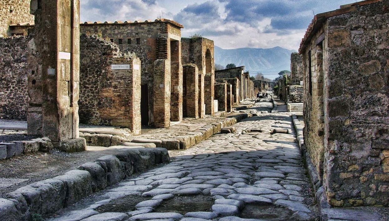 Pompeii & Mount Vesuvius Excursion - Foto 1
