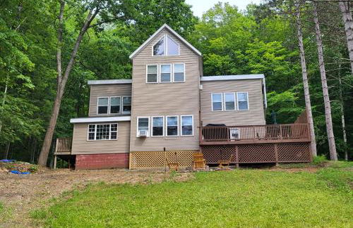 Spacious, modern, home by the lake! - Foto 50