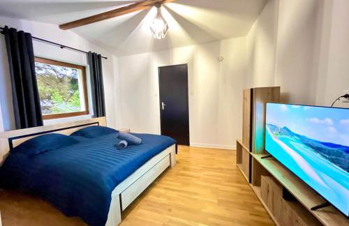 Maison La Clairière - Jardin et parking - 10 pers - 4 chambres - 15 min de Lyon - Foto 6