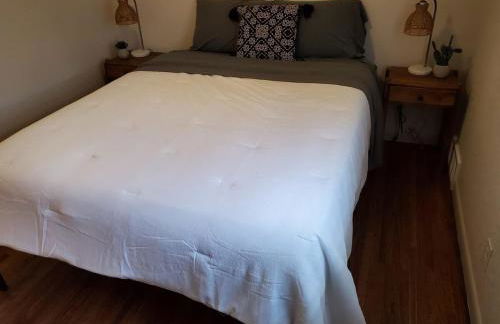 South Side Chic 3Br 1Ba 10mn to McConnell Spirit - Photo 8