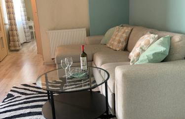 Cozy Independent guest apartment, free parking - Foto 2