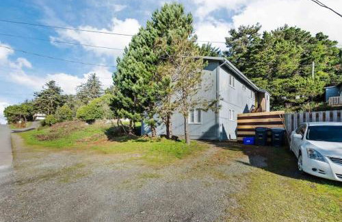 #StayinMyDistrict Starfish Coastal Duplex - Foto 47