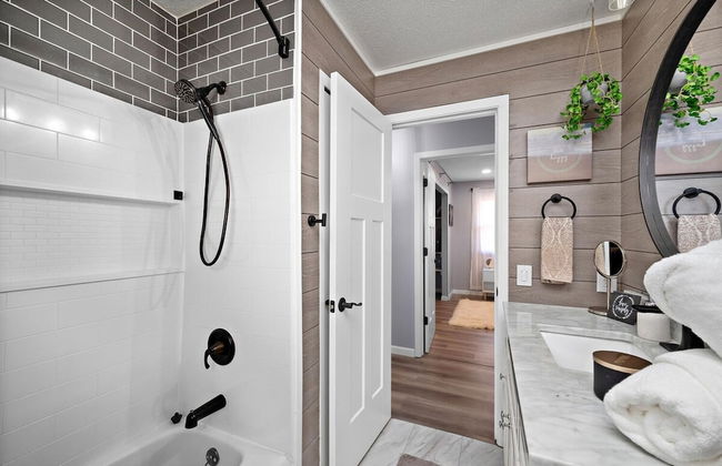 Elm Creek Retreat 4Bd in Maple Grove - Photo 9