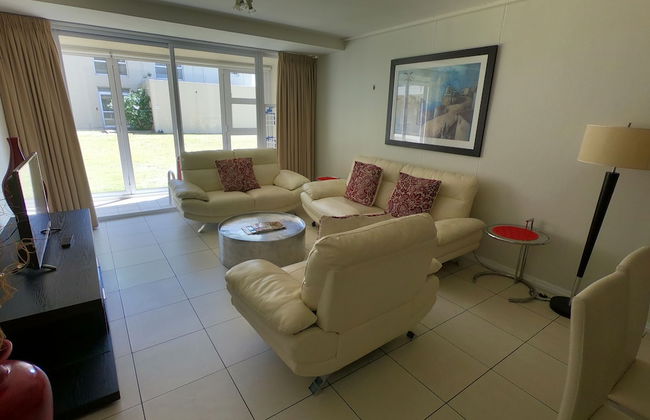 Lagoon Beach Hotel Apartments - Foto 20