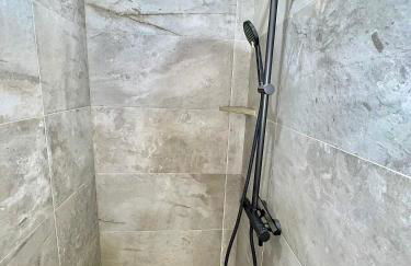 Spa - Sauna privatif plein centre - Photo 11