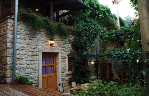 Kamene Priče rooms, music and food - Photo 32