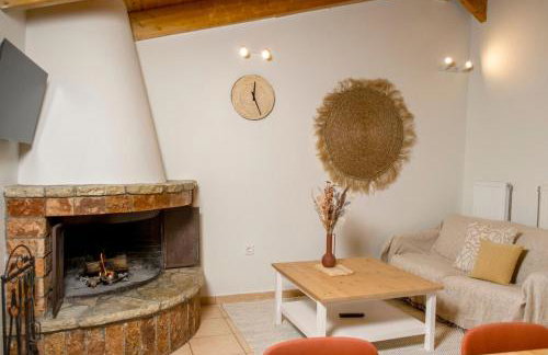 Rokani Sofita I at Kalavrita Center - Photo 11