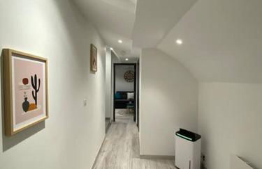 f2 50m2 atypique en souplex vue basilique - Foto 12