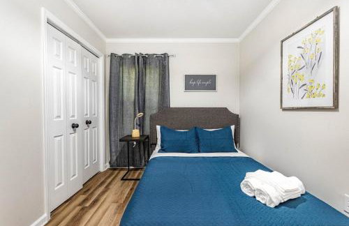 Modern bungalow in the heart of Raleigh w King bed - Foto 17