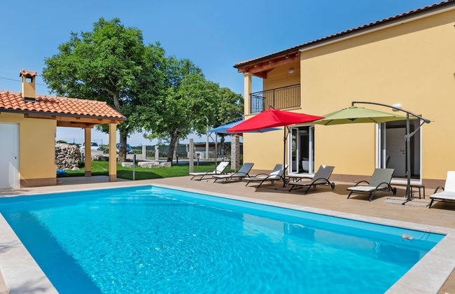 Quaint Holiday Home near Buzet with Terrace - Foto 32