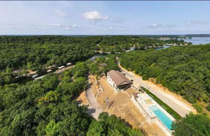 Lakefront Home-3BD25BADockGrillFirepitPool - Foto 16