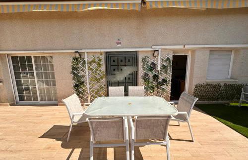 Sunny forest Villa near Barcelona - Foto 56