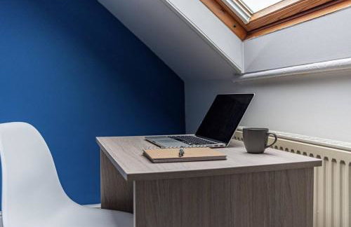 Sedgley-Wolverhampton-Contractors -4 beds-Parking - Foto 15