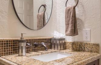 Desert Paradise Pool Spa Pickleball Putt Green - Foto 36