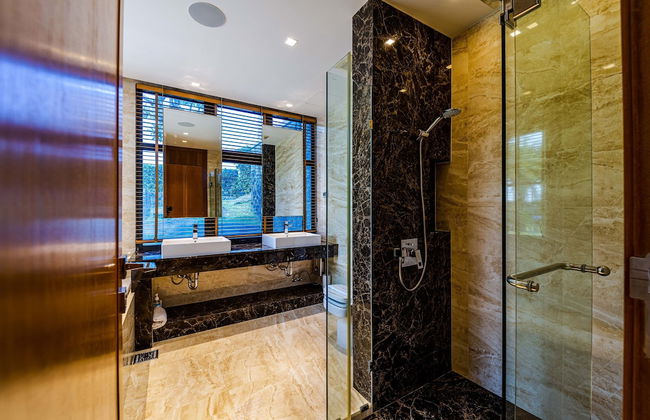 Luxury Mansion On Golf Course - BMG5 - Foto 60