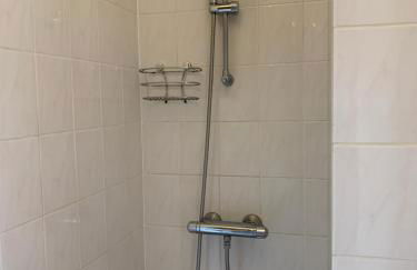 le gite des vignes Studio tout confort 1 chambre dans le vignoble Franche Comte Arbois - Foto 7