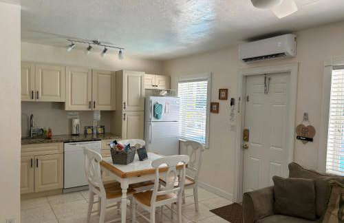 Bahama Beach Club Pompano - Fort Lauderdale - Charming and Cozy Studios & Apartments close to Beach with heated Pool - Photo 121