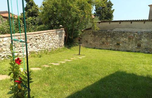 La Volpe Rossa Rooms and Apartments - Photo 10