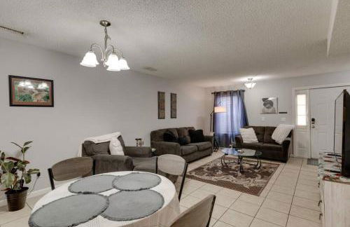 Lovely 2 BDR Condo with Balcony 2M to Broadway - Foto 13