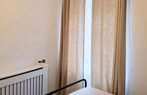 Two-bedroom Cottage - Sandstone Garden Patio - Free Parking - Pets Welcome - Foto 53