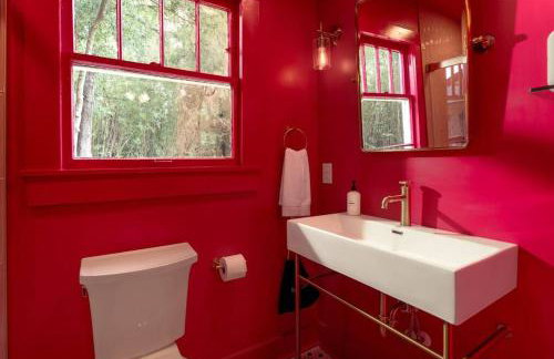 The Swan - Vibrant East Hill Getaway - Foto 2