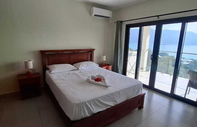 Tropical Secrets Holiday Apartments - Photo 7