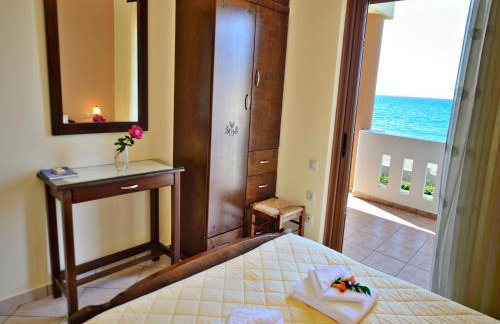 Niriides Apartments - Foto 13