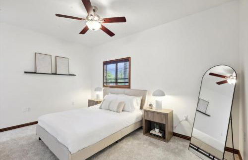 The Perfect Holiday Getaway 5BR 4BA with Pool and Hot Tub - Photo 22