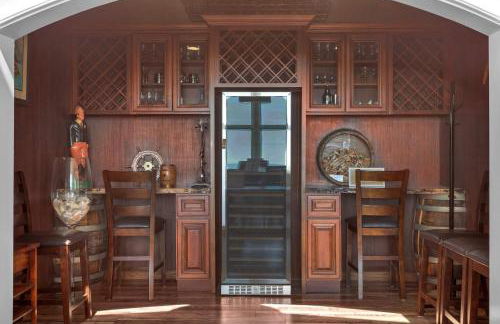 Expansive Ocean-View Retreat with Home Theatre & Spa - Foto 23