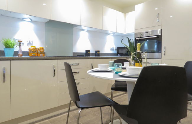 Tudors eSuites Apartment with 4 Beds - Foto 22