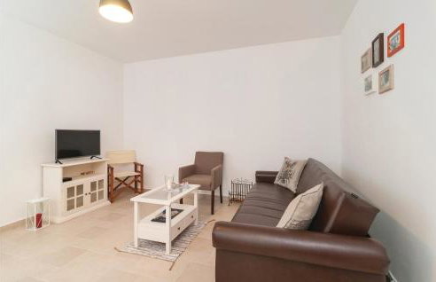 Stunning Home In Primosten With Kitchen - Photo 11