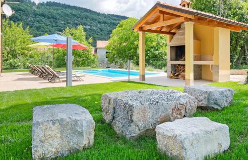 Quaint Holiday Home near Buzet with Terrace - Foto 65