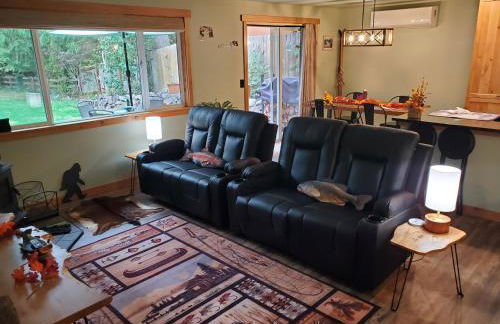 Tony's Riverside Oasis - Foto 16