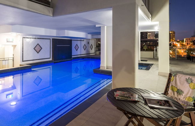 Oaks Brisbane Lexicon Suites - Photo 20