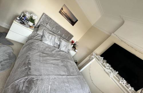 GerrardsCross - Stay4 - Parking - PetsOK - Wembley - Photo 9