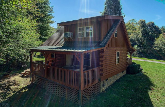 Creek Heaven - 2 Bedrooms, 2 Baths, Sleeps 6 Cabin by RedAwning - Foto 18