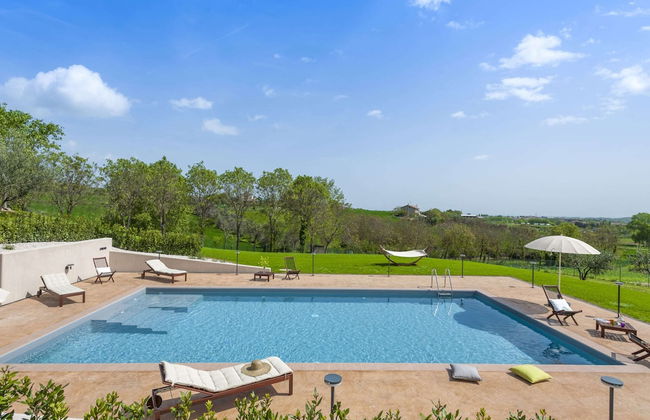 Inviting Holiday Home in San Costanzo With Swimming Pool - Foto 32